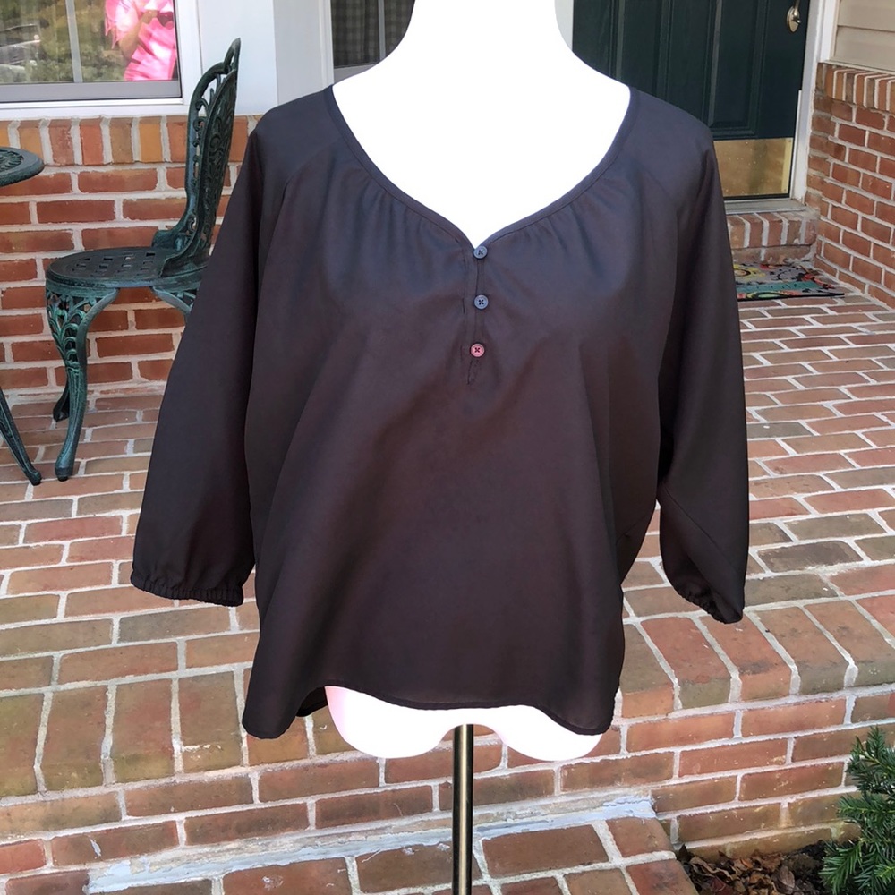 Express blouse LARGE